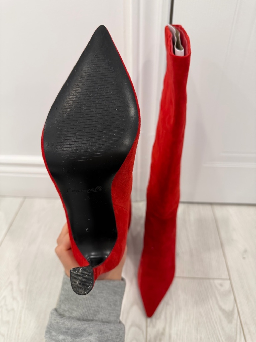 L'INTERVALLE | Red Suede Pointed Toe Stiletto Boots - Picture 2 of 8